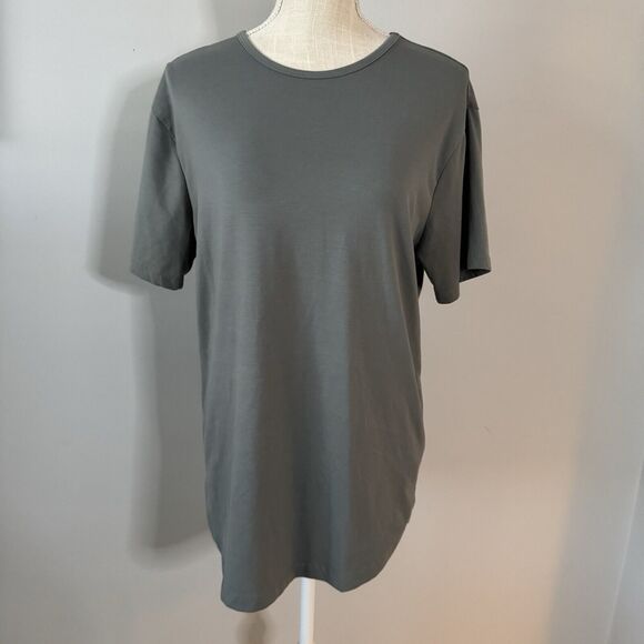 Cuts Clothing Men’s Curve Hem Gray Stretch Tee T-Shirt Sz L - Picture 1 of 7